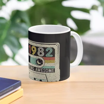 1982 Классический кассетный подарок 40 лет быть потрясающим, футболка премиум-класса, Кофейная кружка, чашка Mate, Кофейная кружка, туристическая кружка