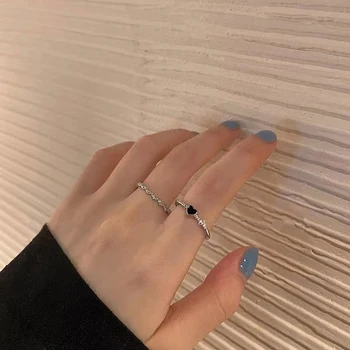 Черное кольцо для капель масла любви Женские вставки Маленький дизайн Прохладный ветер Легкое Роскошное кольцо для указательного пальца Милое прохладное кольцо